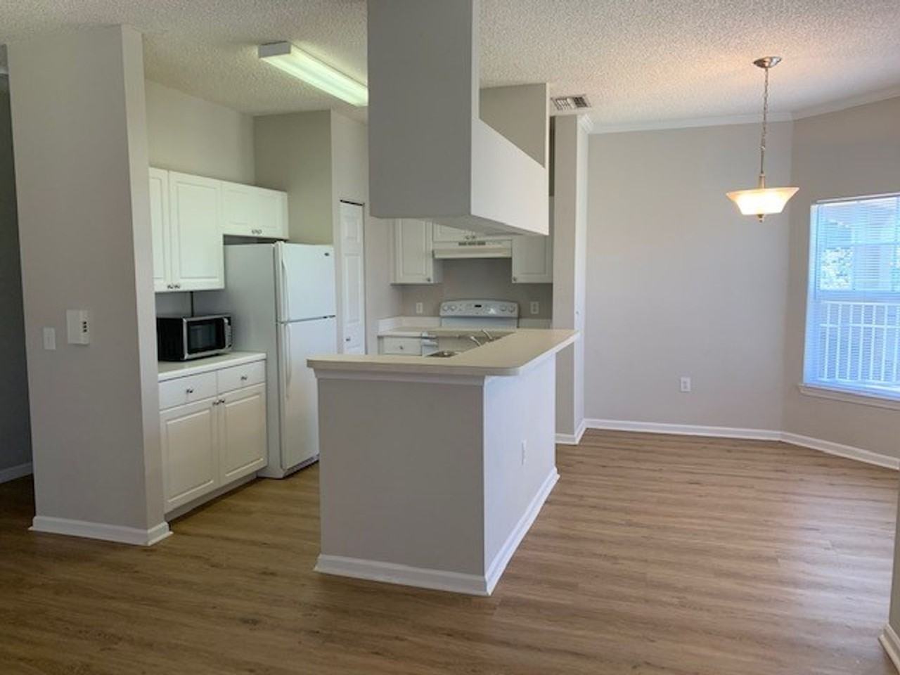 1821 Arbor Lakes Cir - Photo 5 of 20