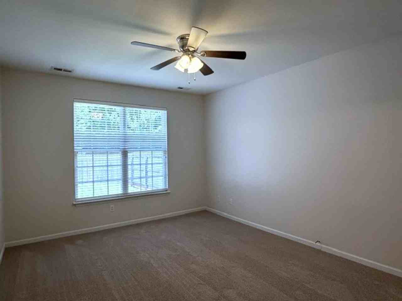 1107 Montreux Dr - Photo 6 of 11