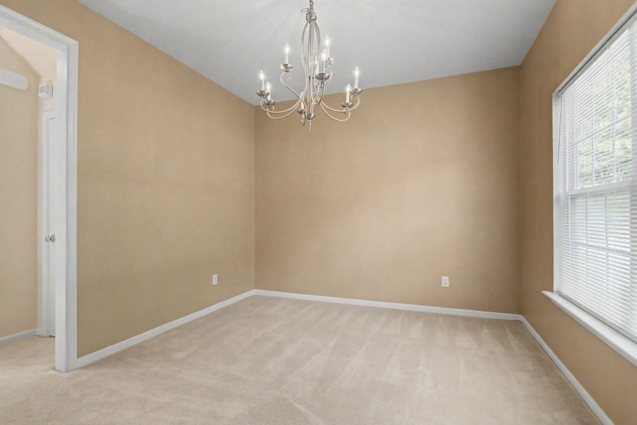 354 Canaan Cir - Photo 3 of 16