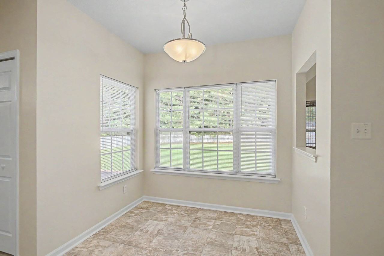 354 Canaan Cir - Photo 5 of 16