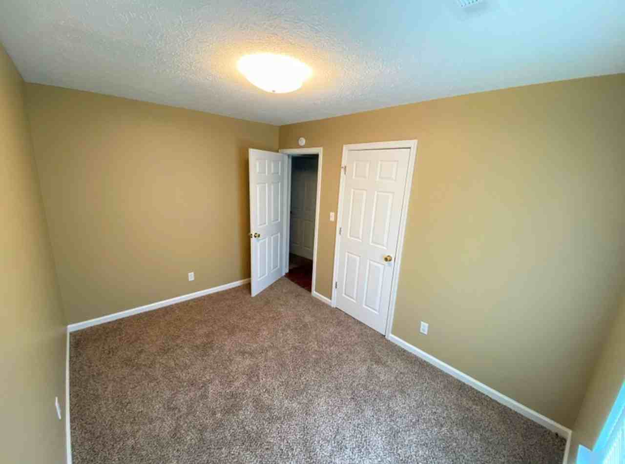 597 Jefferson Manor Dr - Photo 7 of 12