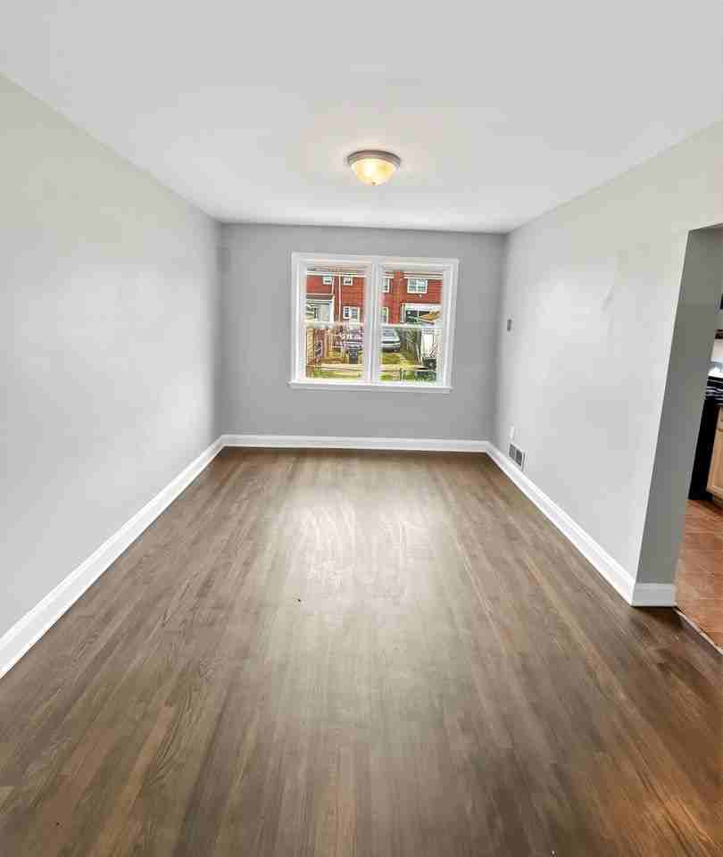 1905 Larkhall Rd - Photo 5 of 23