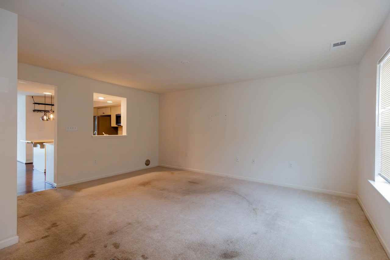 608 Thumper Dr - Photo 3 of 24