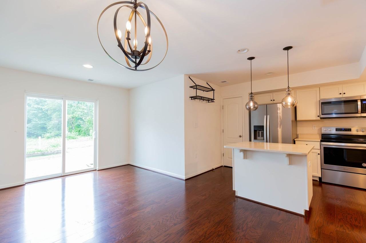 608 Thumper Dr - Photo 5 of 24