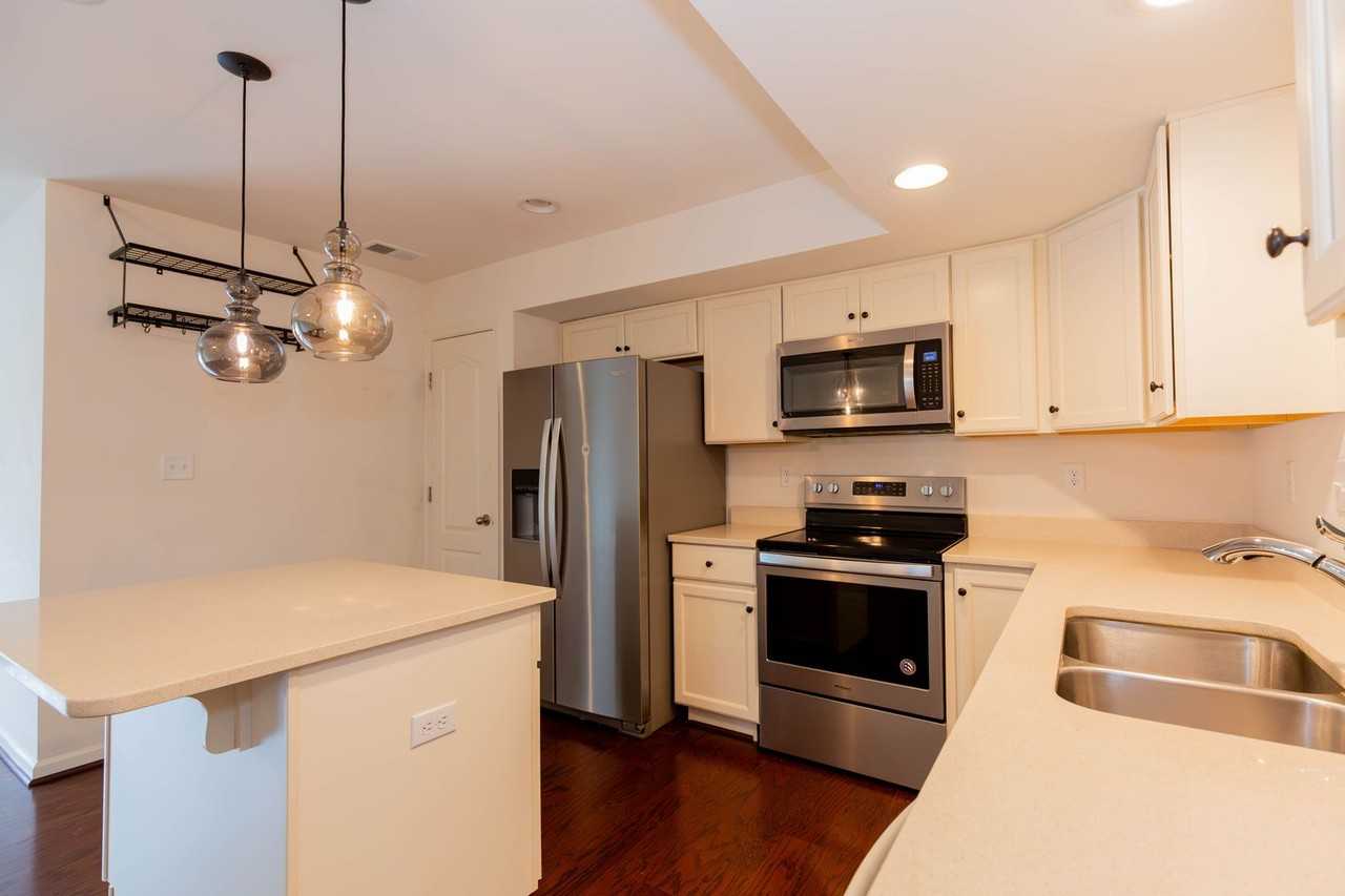 608 Thumper Dr - Photo 6 of 24