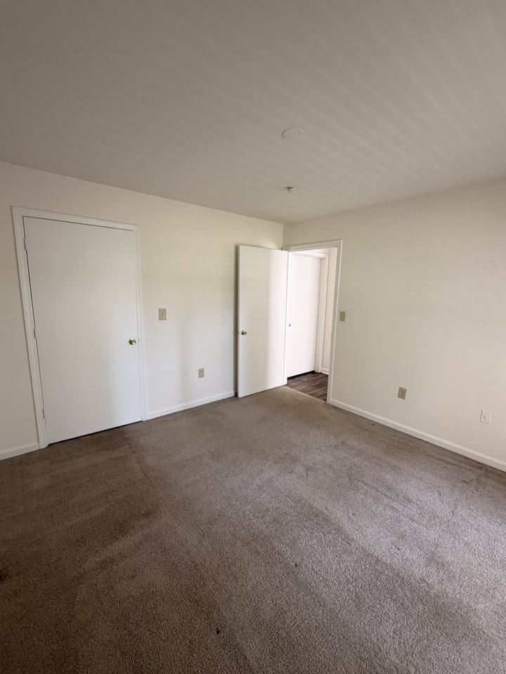 10 Hamiltons Bay Ct #10-310 - Photo 3 of 7