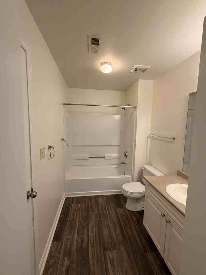 10 Hamiltons Bay Ct #10-310 - Photo 4 of 7