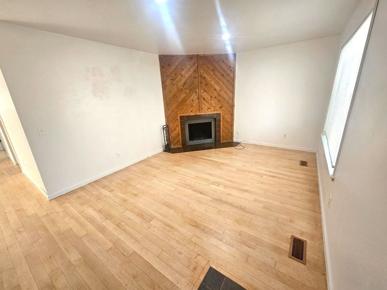 16065 E Rice Pl - Photo 4 of 21