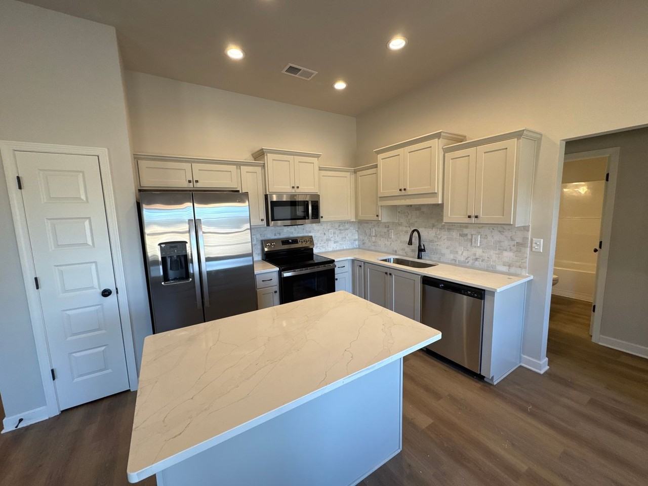 8712 Clark Ave - Photo 3 of 16