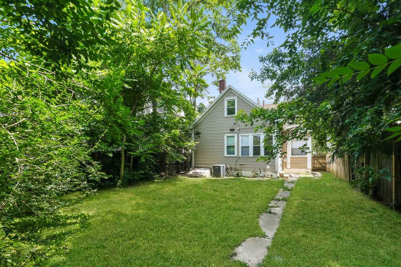 105 Rockwood Ave - Photo 3 of 10