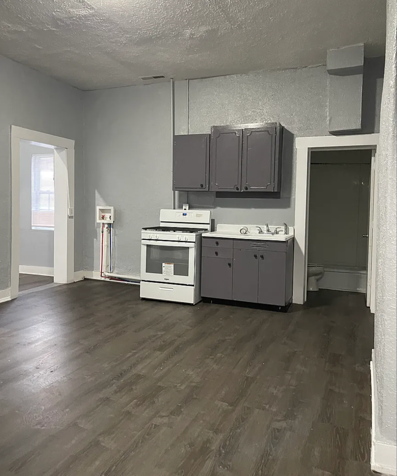 118 N 18th Street - Photo 2 of 5