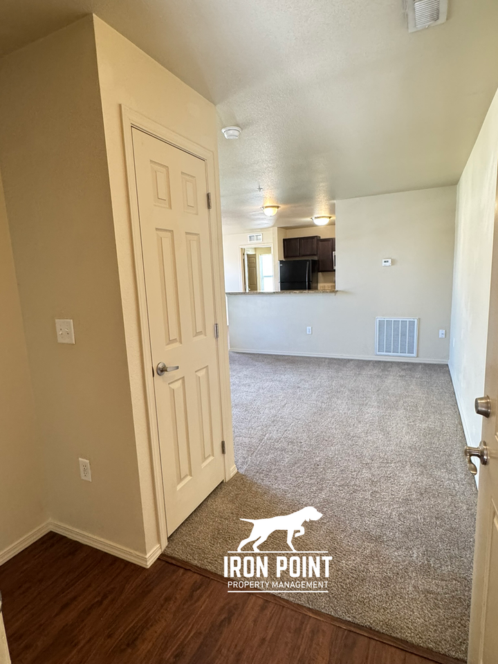 11115 W Brassy Cove Loop - Photo 2 of 23