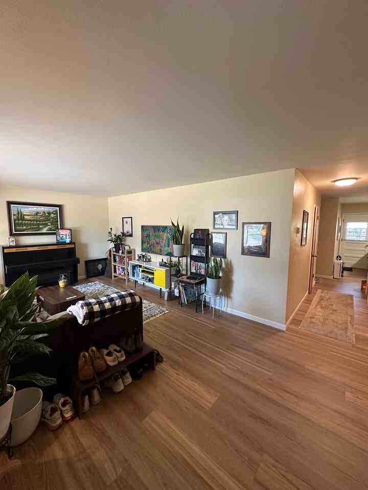 1108 Mchugh St - Photo 3 of 14