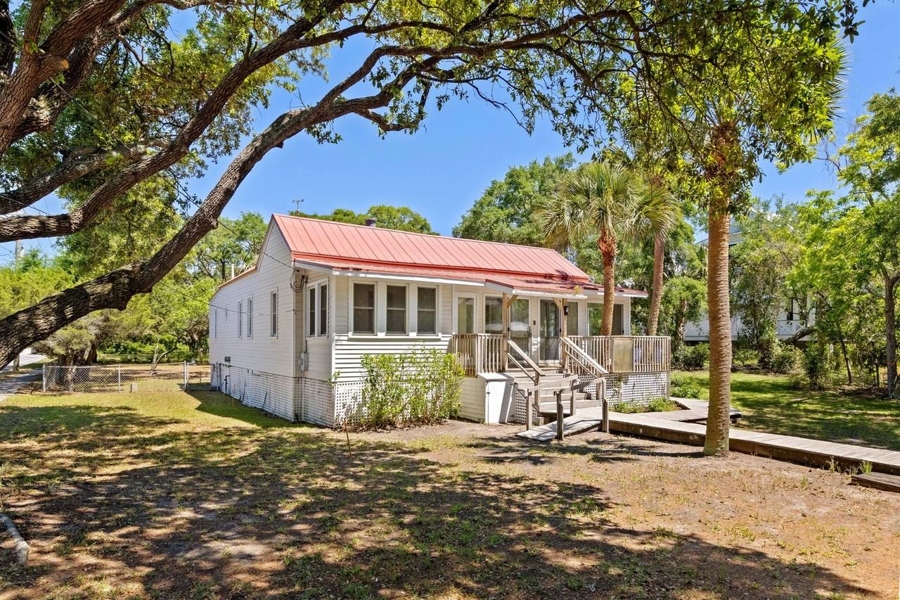2250 Myrtle Ave - Photo 2 of 50