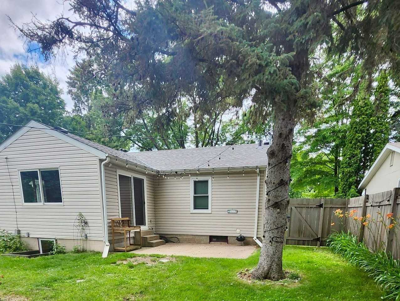 2980 Woodbridge St - Photo 2 of 3
