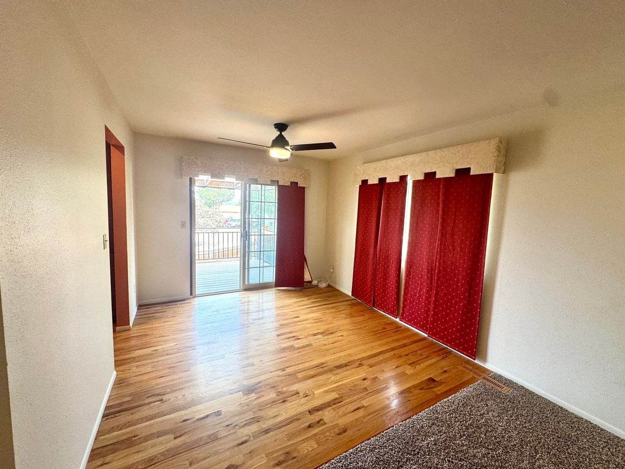 1575 Hiawatha Dr - Photo 6 of 48