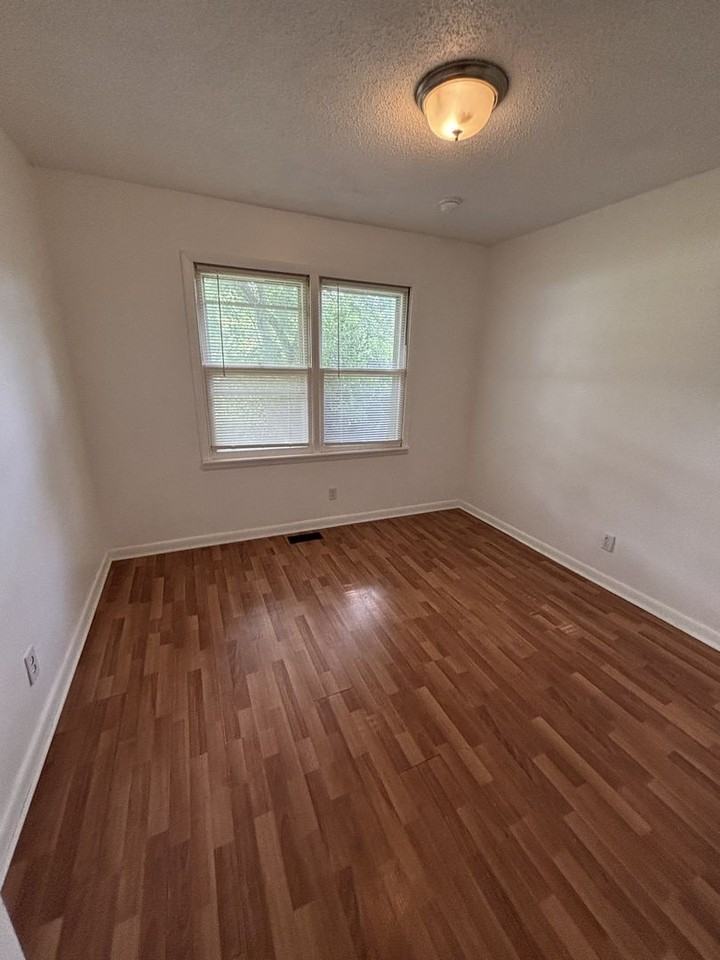 143 Roy Webb Rd - Photo 3 of 14