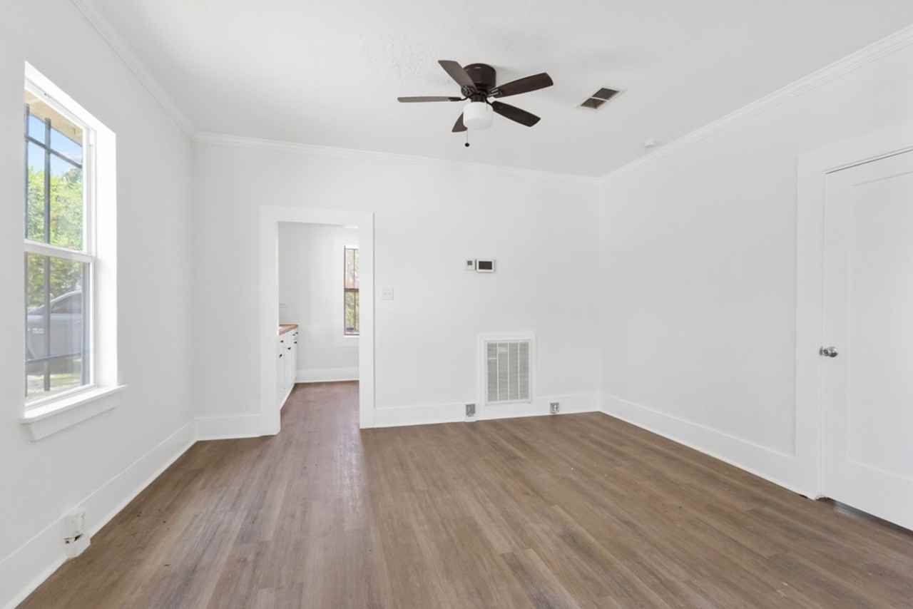 843 Culebra Rd - Photo 4 of 15
