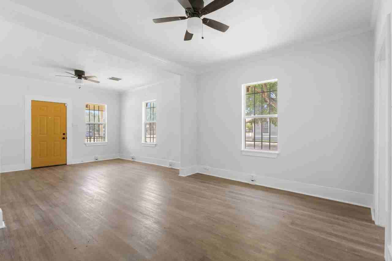 843 Culebra Rd - Photo 5 of 15