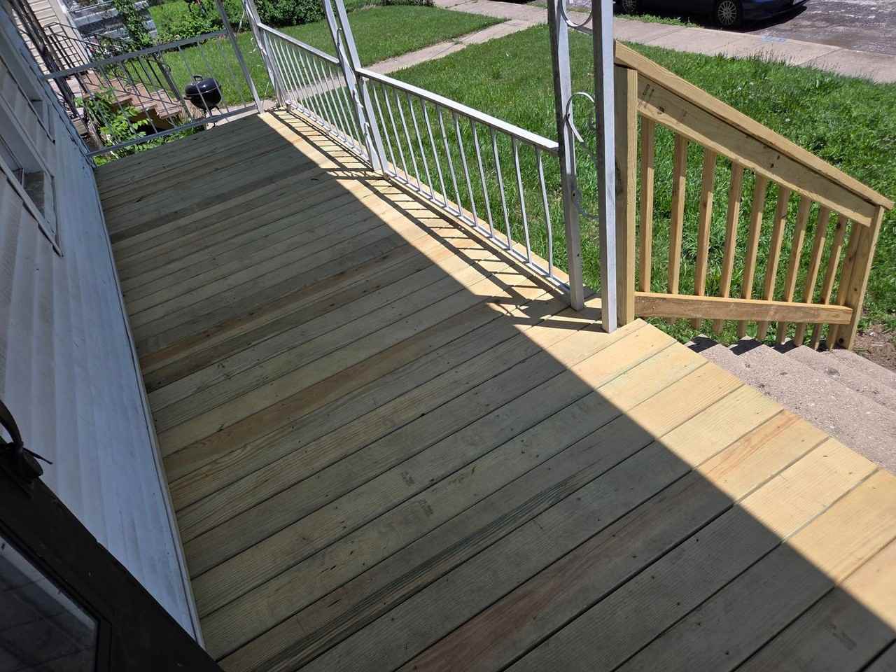 2507 Ne Madison Ave - Photo 2 of 6