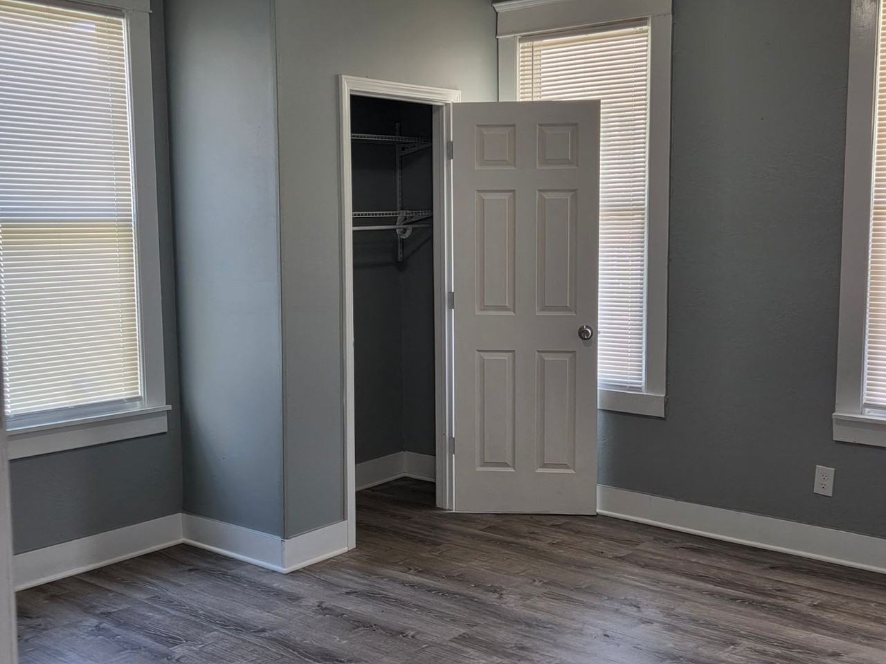 2507 Ne Madison Ave - Photo 3 of 6