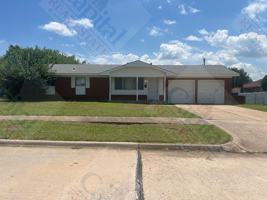 featured image of 402 W Curtis Dr