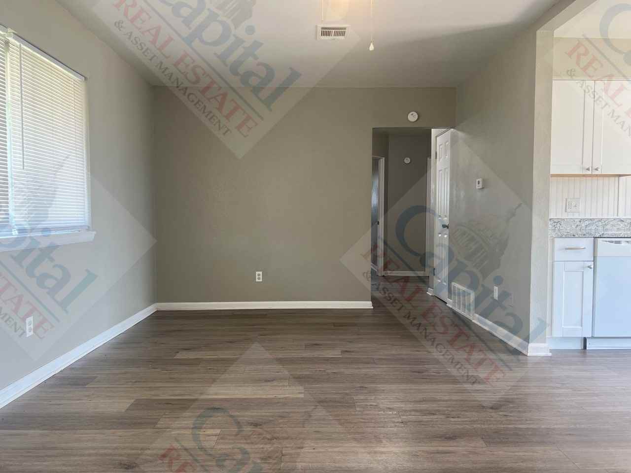 402 W Curtis Dr - Photo 2 of 30