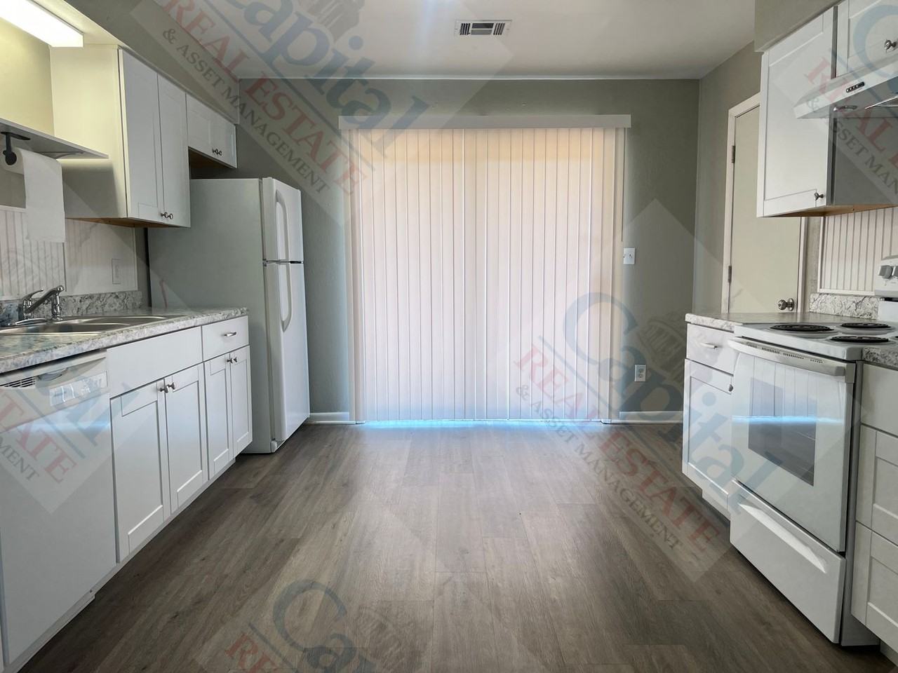 402 W Curtis Dr - Photo 5 of 30