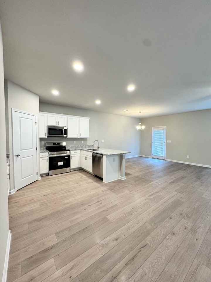1209 Mccoy St - Photo 4 of 26