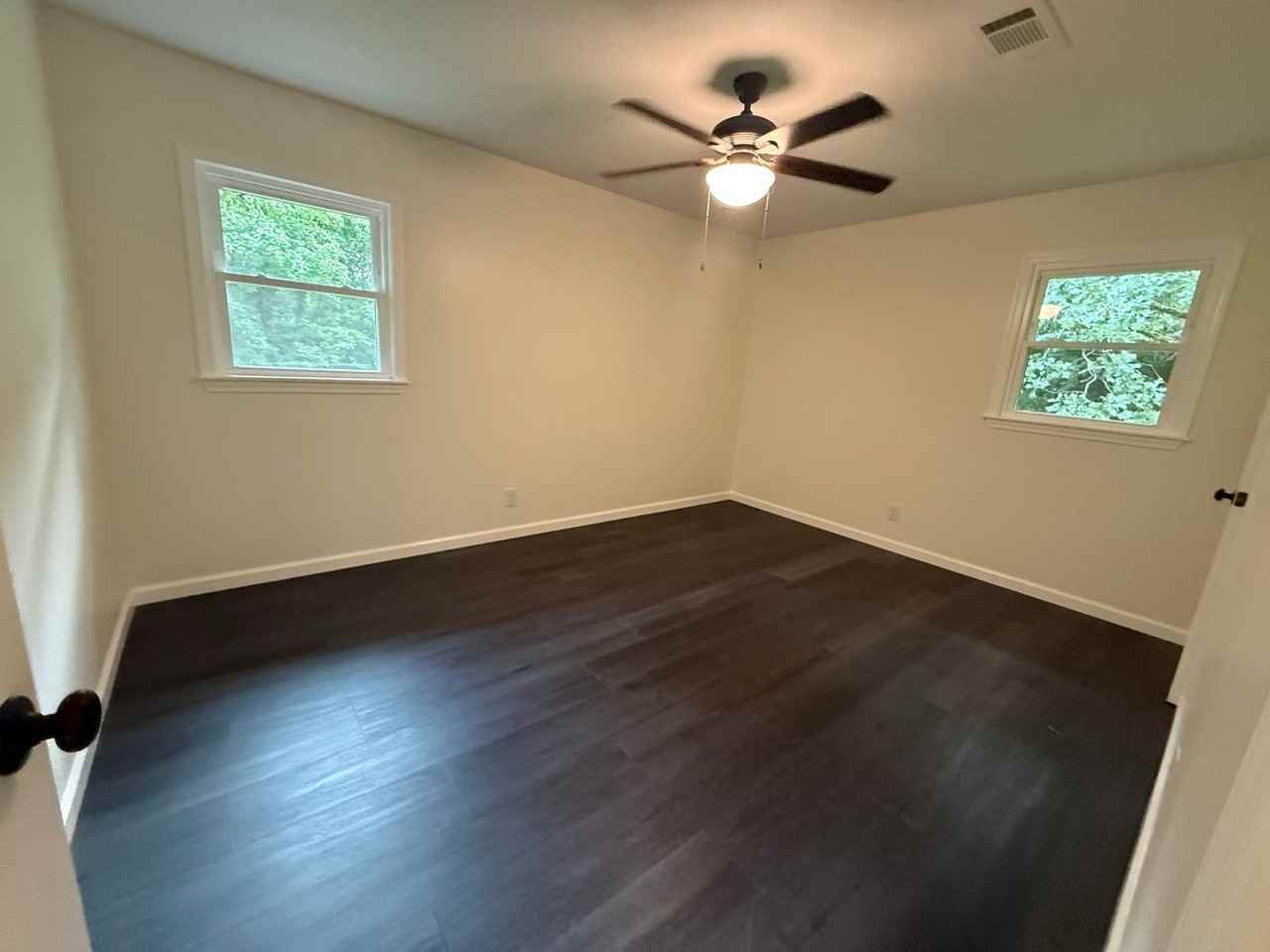 23 Lovell St Ne - Photo 6 of 12