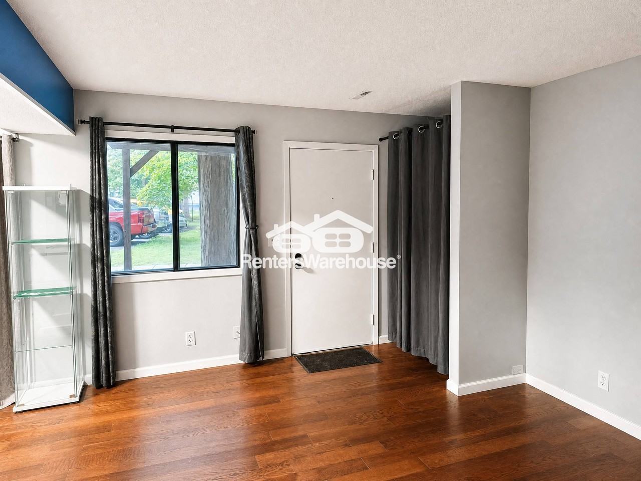 2775 Upland Ct - Photo 3 of 20