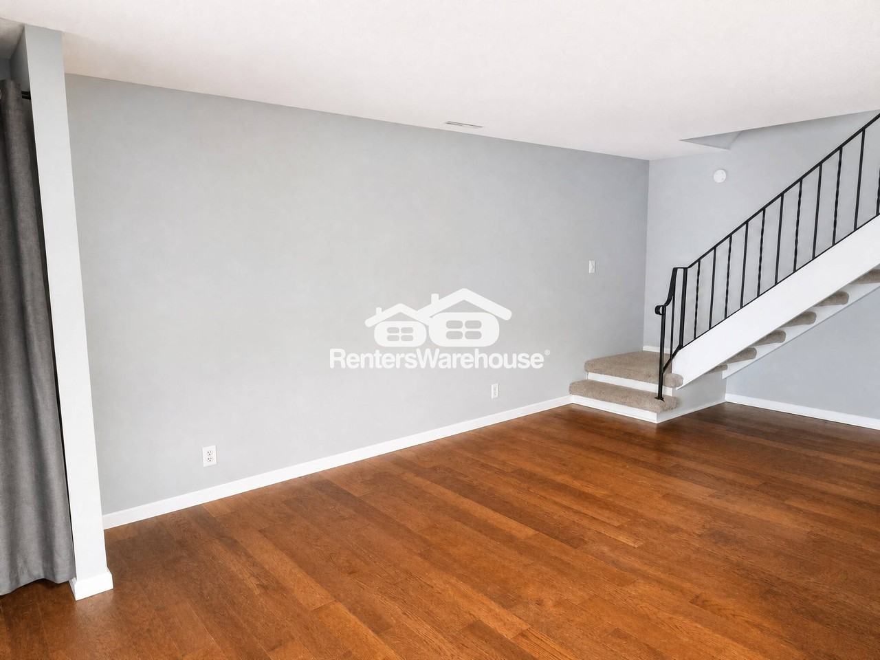2775 Upland Ct - Photo 4 of 20