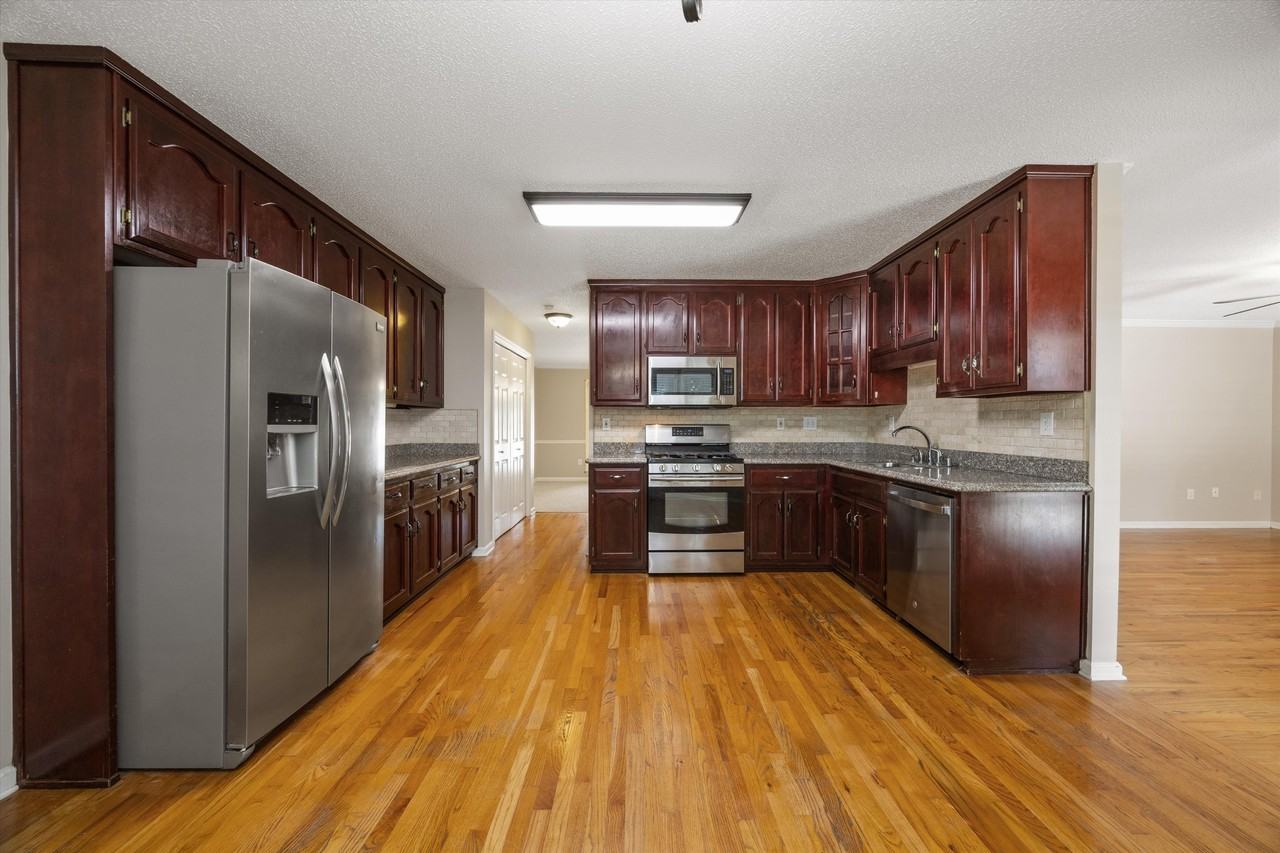115 Medicine Bend Ct #1 - Photo 3 of 10