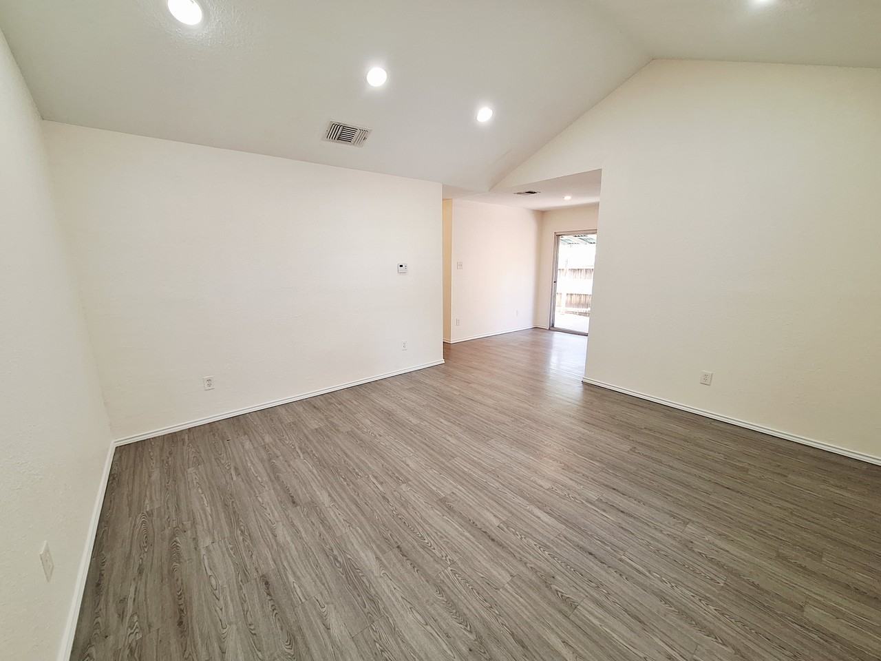 1200 Inland Grn #A - Photo 3 of 18