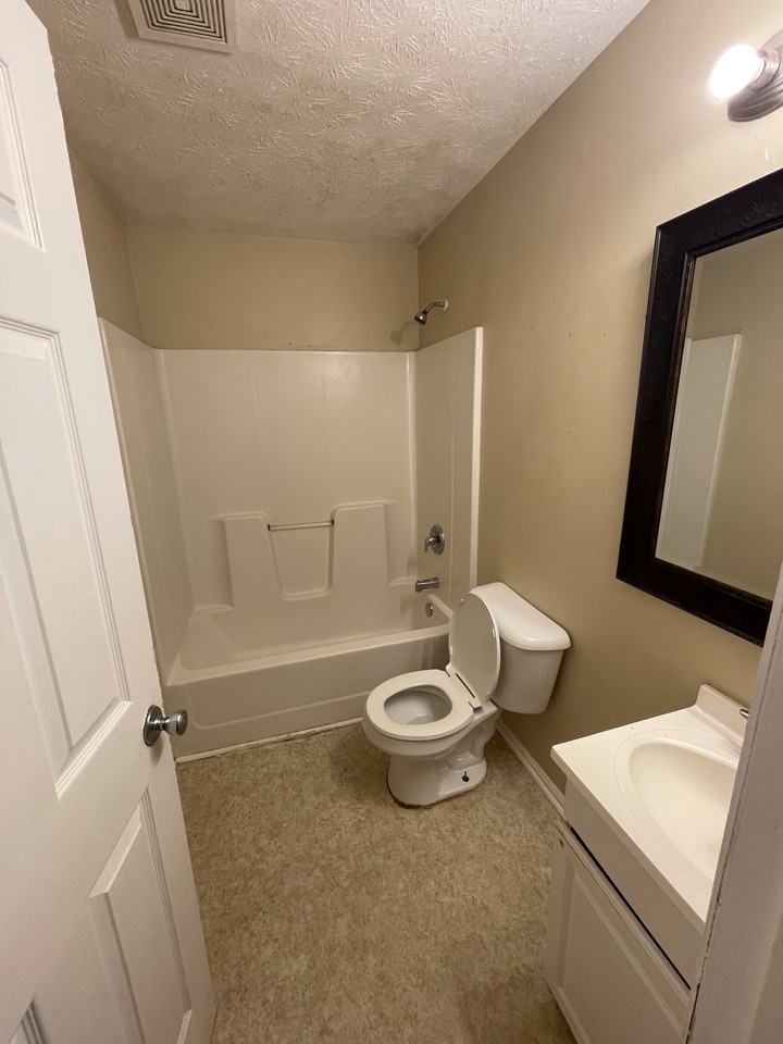 3003 1st Ave #3003 - Photo 2 of 19
