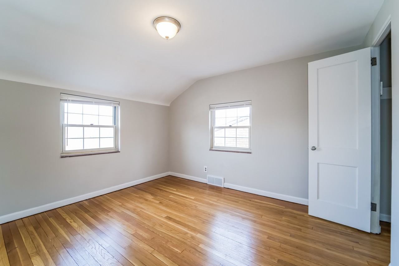 602 Lamarido St - Photo 5 of 12