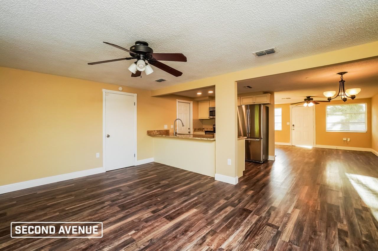 11725 Meadow Dr - Photo 3 of 18