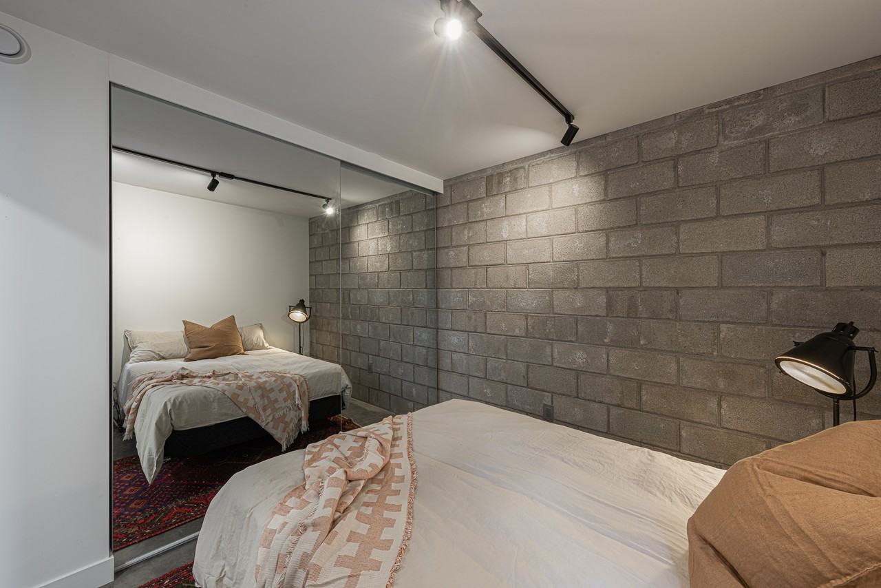 2398 Creighton St #1 - Photo 7 of 11