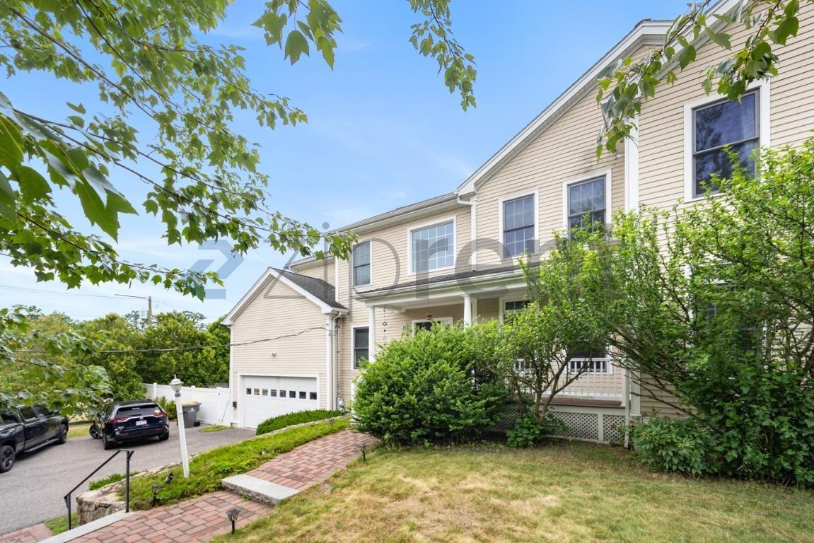 209 State St - Photo 2 of 40