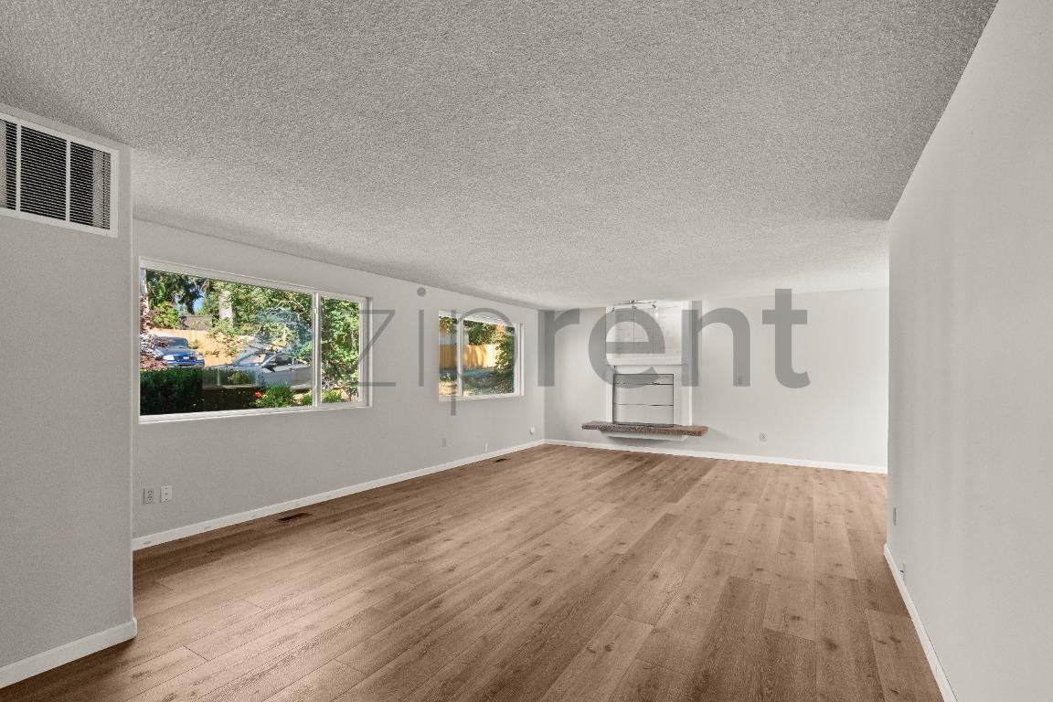 38222 43rd Ave S - Photo 2 of 20