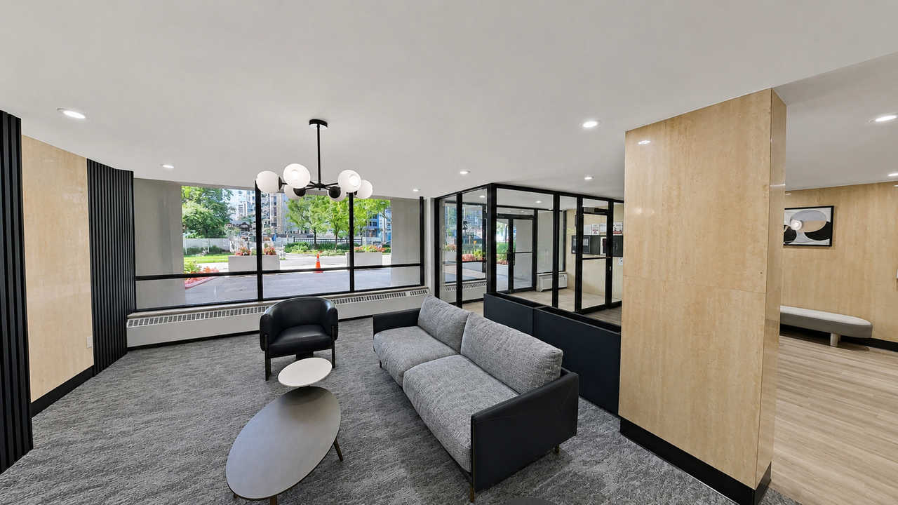 25 Leith Hill Road - Photo 3 of 34