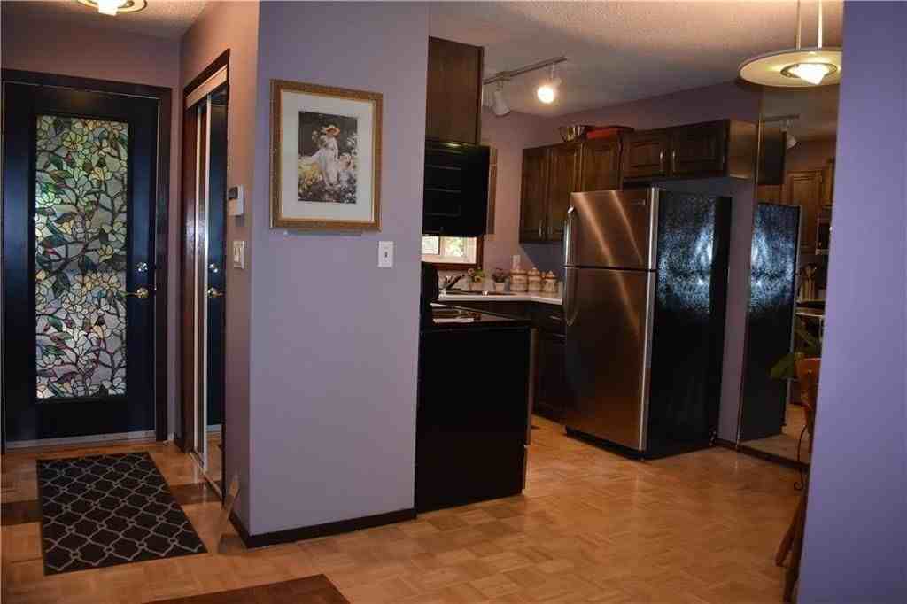 227 Edison Ave - Photo 3 of 8