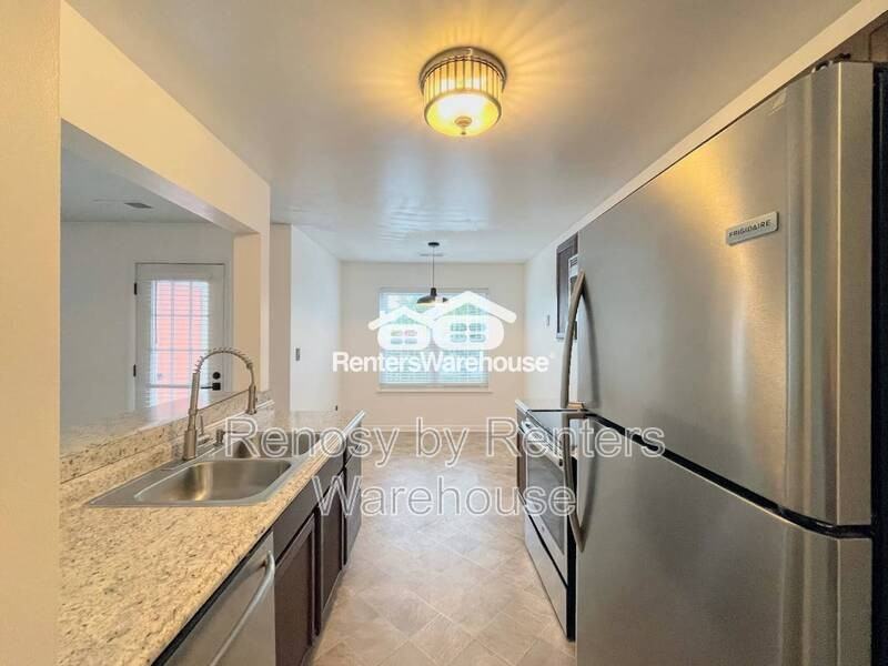 1843 Chantilly Ct #404 - Photo 6 of 28