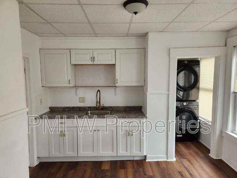 10A Beacon St #10A - Photo 2 of 17