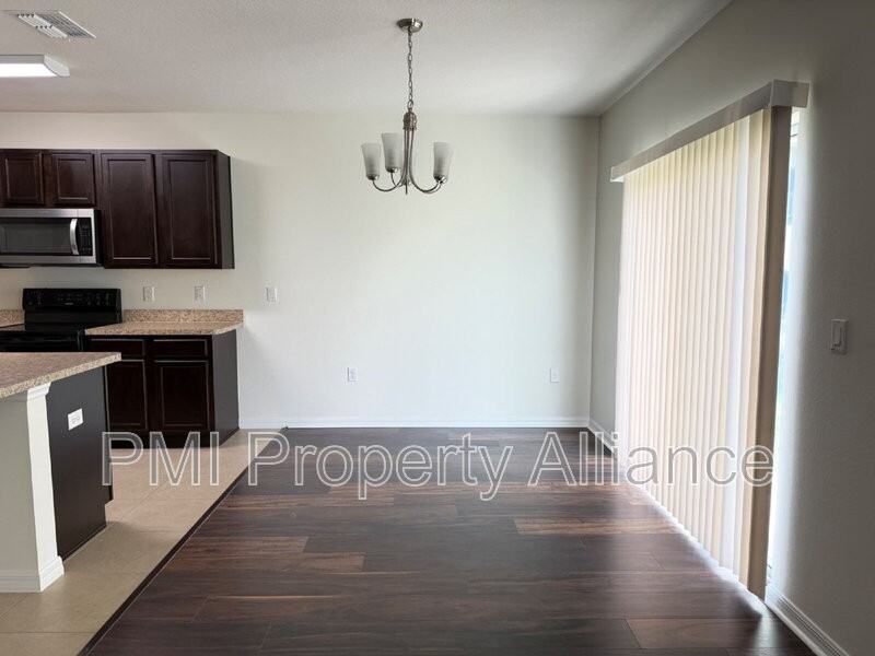 131 Bella Dr - Photo 5 of 26