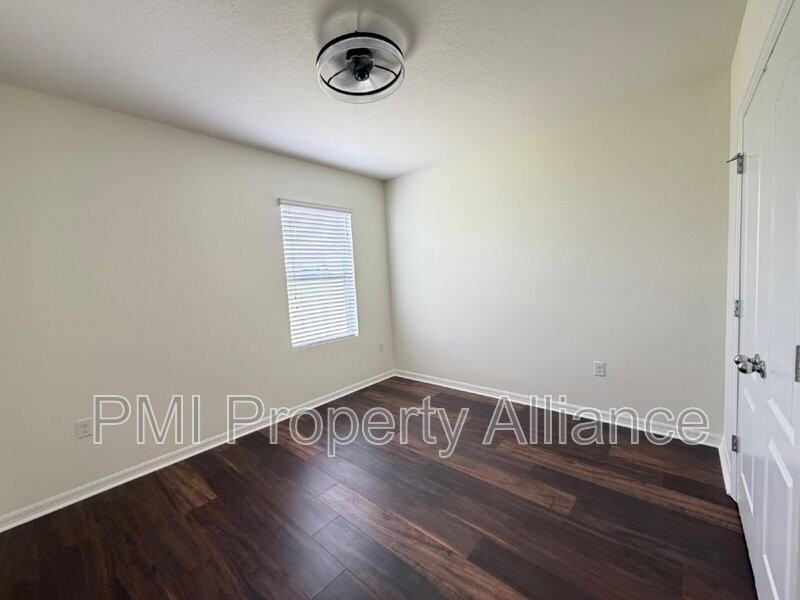 131 Bella Dr - Photo 7 of 26