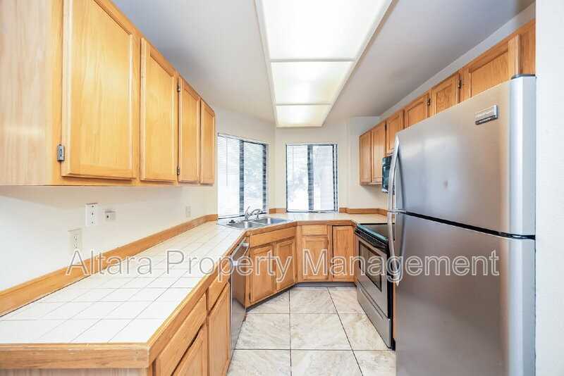 4210 Autumn Heights Dr #B - Photo 5 of 18