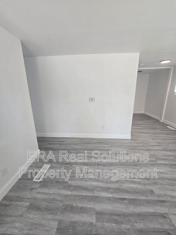 1265 Elderwood Ave - Photo 5 of 28