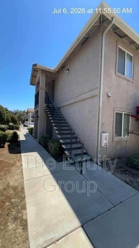 2664 W Lark Ave - Photo 2 of 18