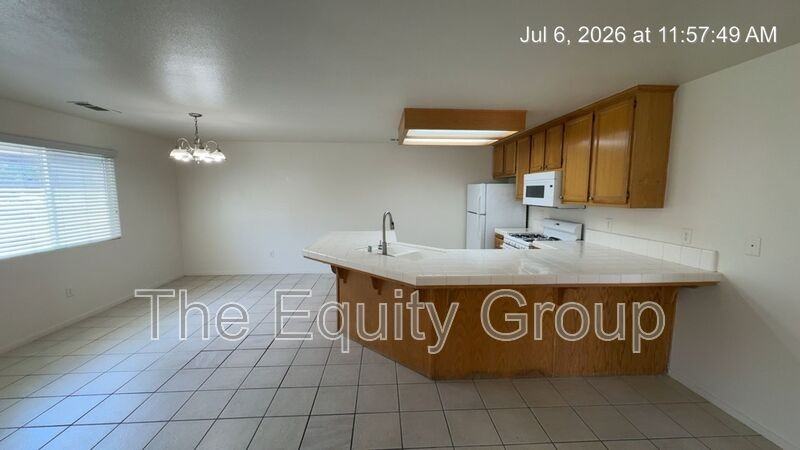 2664 W Lark Ave - Photo 6 of 18
